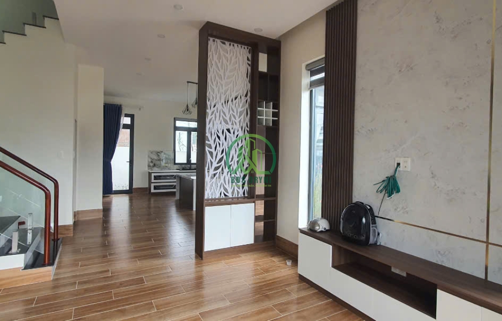 CẦN BÁN NHÀ ĐƯỜNG NGUYỄN HỮU CẦU - P12 - ĐÀ LẠT