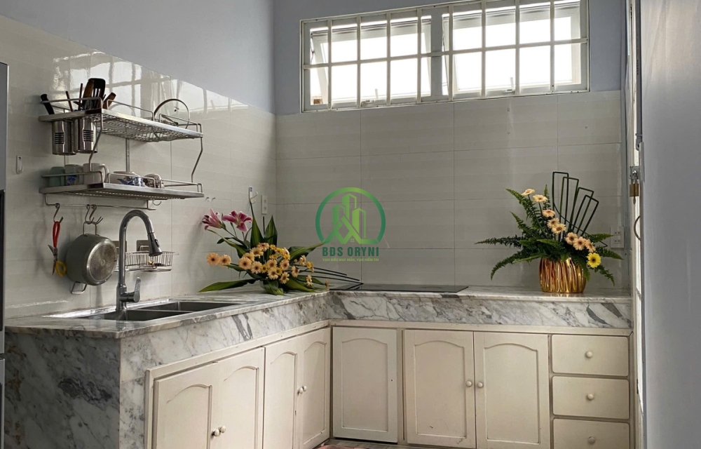CẦN TIỀN BÁN GẤP NHÀ 2 MẶT P5,TP.ĐÀ LẠT GIÁ CHỈ 4,2 TỶ 