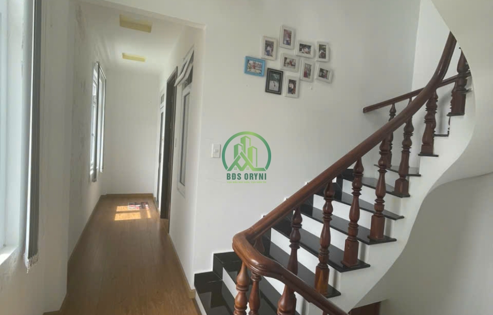 CẦN BÁN BIỆT THỰ SONG LẬP 2 MẶT HẺM ĐƯỜNG NGÔ TẤT TỐ - P8 - ĐÀ LẠT