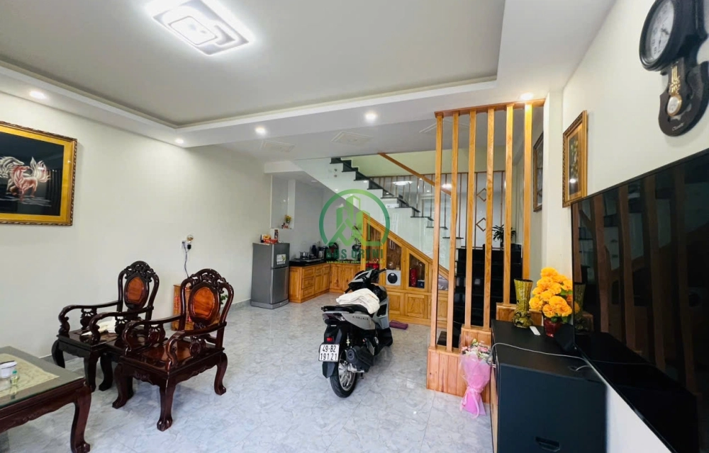 HẠ GIÁ CẦN BÁN GẤP NHÀ ĐƯỜNG 3/4 - P3 - ĐÀ LẠT