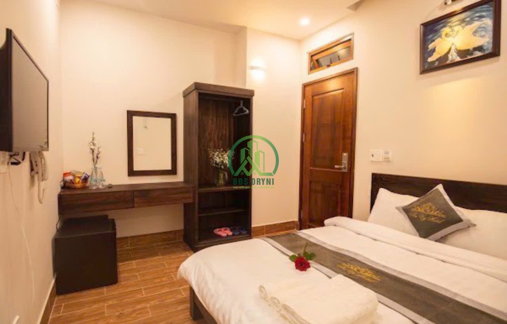 HOT HOT KHÁCH SẠN MỚI MẶT TIỀN ĐƯỜNG NGUYỄN THỊ NGHĨA- P2-ĐÀ LẠT FULL NỘI THẤT 