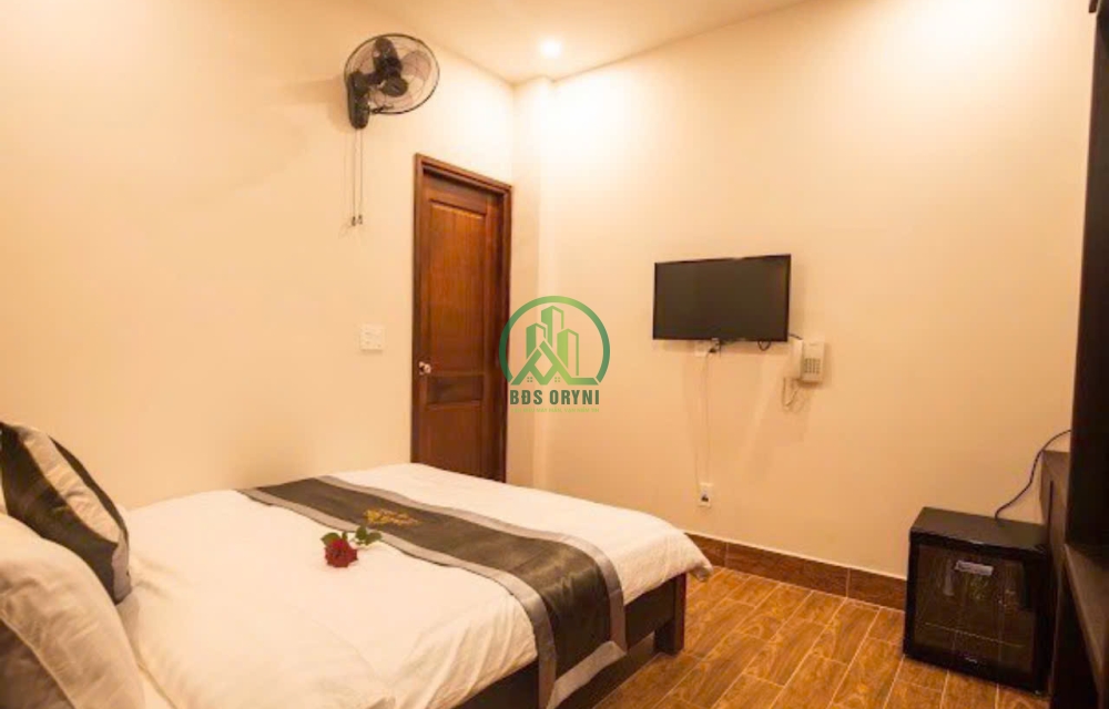 HOT HOT KHÁCH SẠN MỚI MẶT TIỀN ĐƯỜNG NGUYỄN THỊ NGHĨA- P2-ĐÀ LẠT FULL NỘI THẤT 