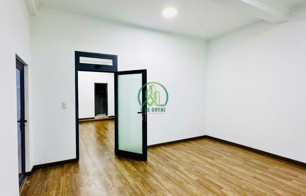 CẦN BÁN NHÀ MẶT TIỀN ĐƯỜNG NGÔ THÌ SỸ- P4 - ĐÀ LẠT