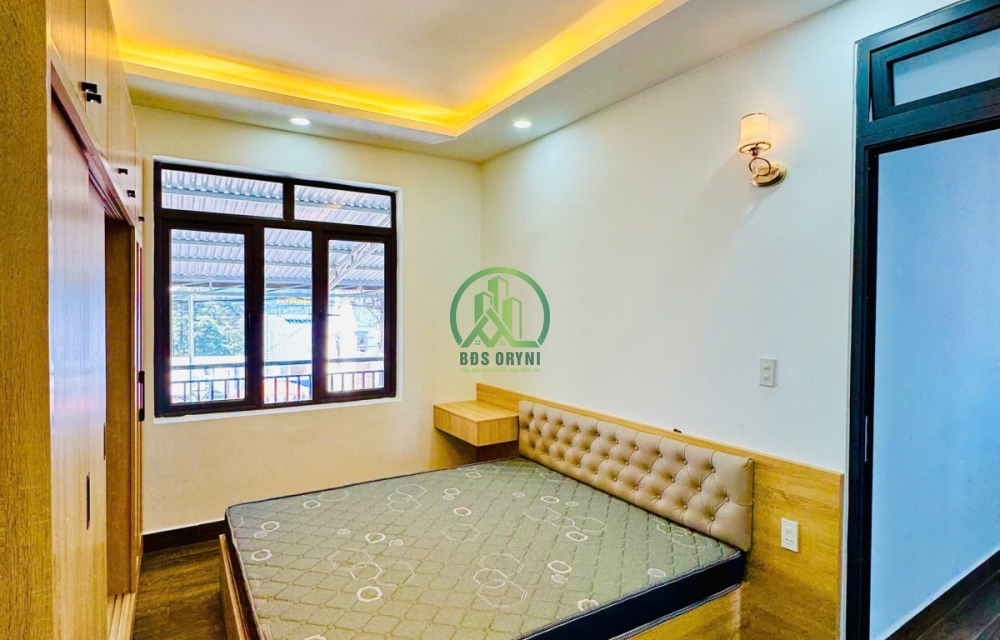 CẦN BÁN NHÀ MẶT TIỀN ĐƯỜNG NGÔ THÌ SỸ- P4 - ĐÀ LẠT