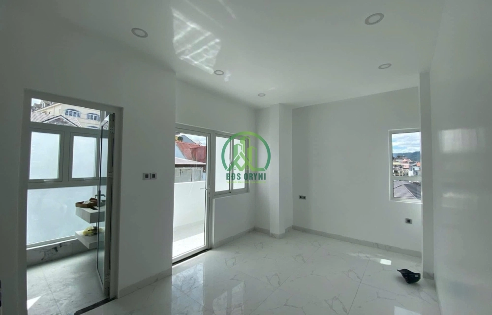 CẦN BÁN NHÀ ĐƯỜNG Ô TÔ MAI HẮC ĐẾ - P6 - ĐÀ LẠT