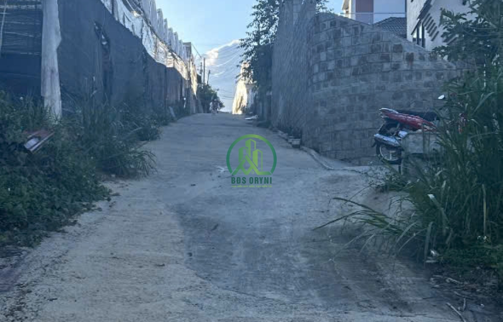 CẦN BÁN Đất nền Trịnh Hoài Đức - Phường 11 - Đà Lạt: View đẹp, giá tốt!