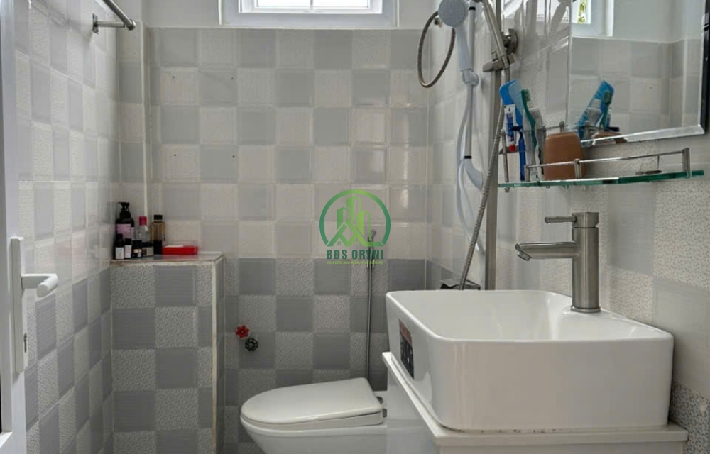  BÁN NHÀ ĐƯỜNG HẺM LÊ HỒNG PHONG - P4 - ĐÀ LẠT