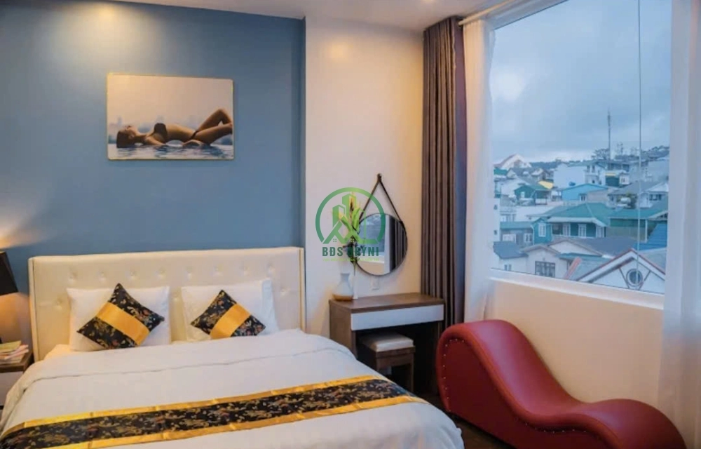CẦN BÁN HOMESTAY MẶT TIỀN ĐƯỜNG ĐỒNG TÂM - P4 - ĐÀ LẠT