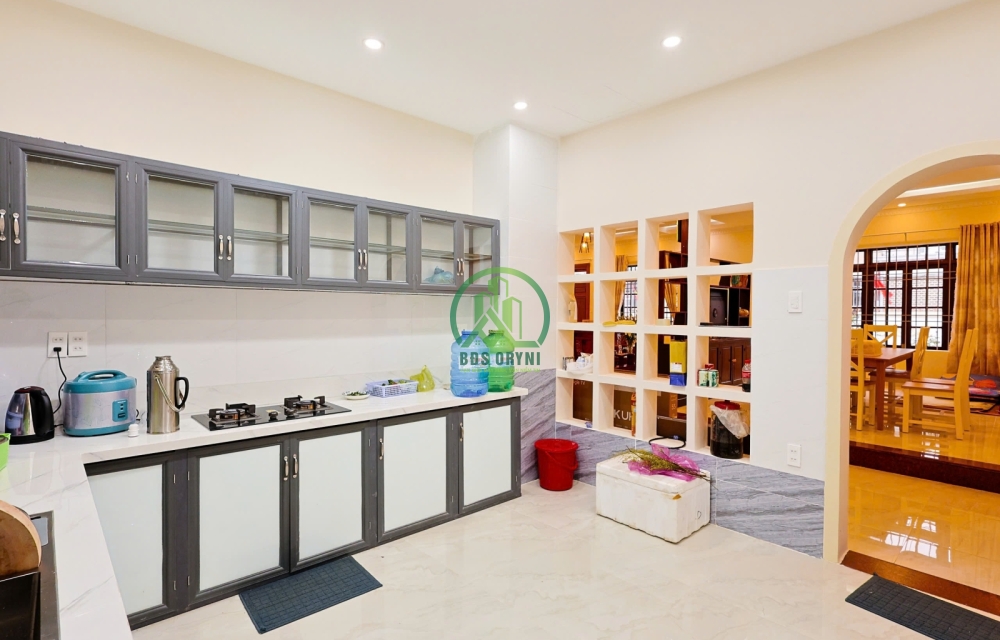 CẦN BÁN BIỆT THỰ XIN SÒ ĐƯỜNG 3 THÁNG 4 - P3 - ĐÀ LẠT
