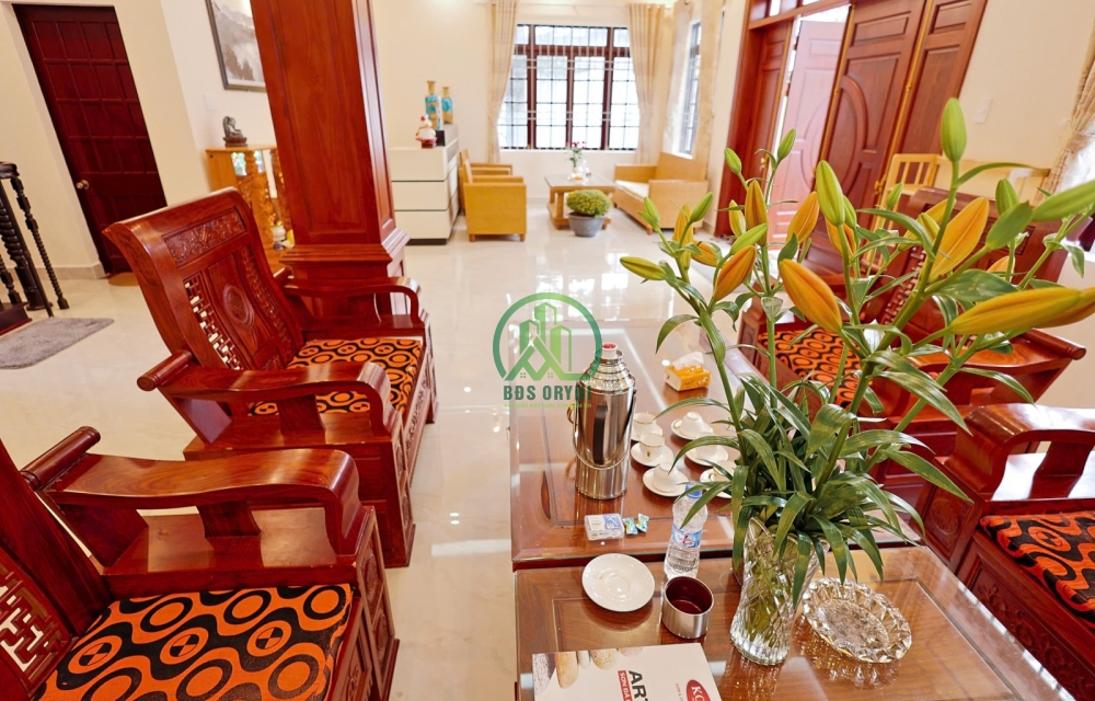 CẦN BÁN BIỆT THỰ XIN SÒ ĐƯỜNG 3 THÁNG 4 - P3 - ĐÀ LẠT