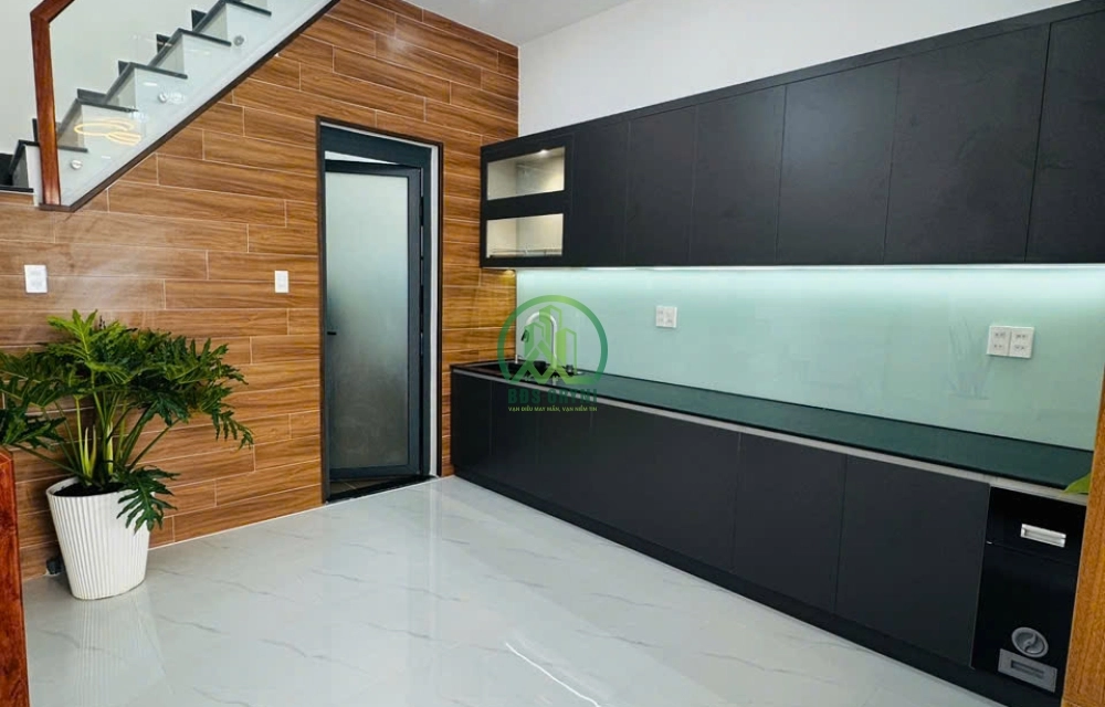 CẦN BÁN GẤP NHÀ NGAY TRUNG TÂM ĐƯỜNG CAO THẮNG - P7 - ĐÀ LẠT