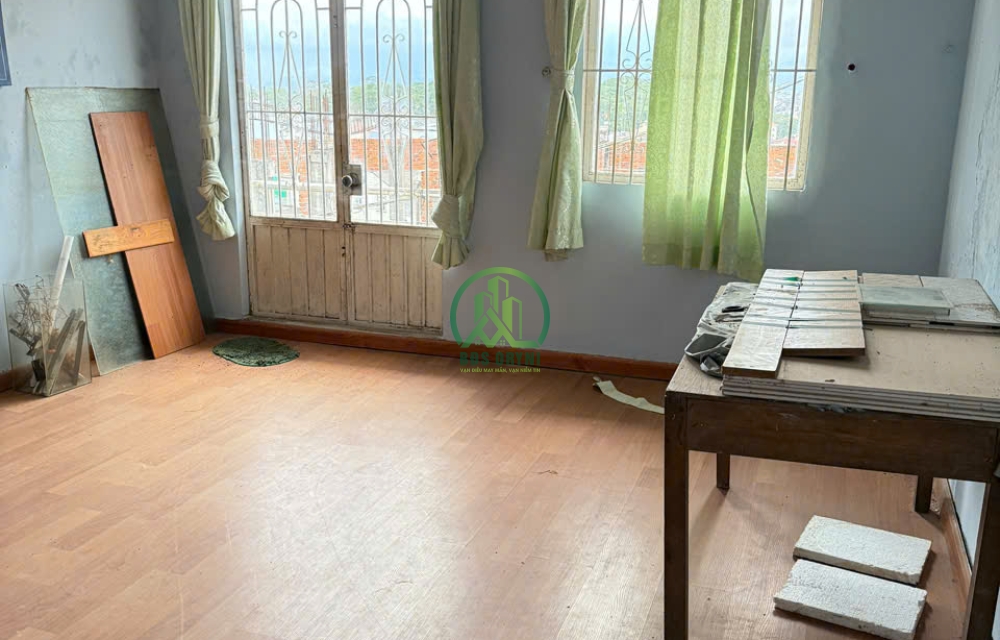 CẦN BÁN NHÀ ĐƯỜNG HẺM 27 TẠI LÊ HỒNG PHONG, P4, ĐÀ LẠT 