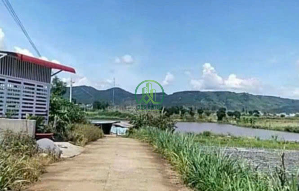 CẦN BÁN LỖ BÁN GẤP 2 LÔ ĐẤT KHU HỒ ÔNG BÌNH,GẦN NHÀ HÀNG GIANG THẠCH THẢO XÃ PHÚ HỘI HUYỆN ĐỨC TRỌNG TỈNH LÂM ĐỒNG.