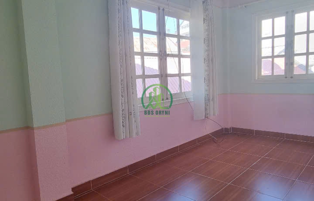 BÁN BIỆT THỰ 2 MẶT HẺM ĐƯỜNG HÙNG VƯƠNG - P10 - ĐÀ LẠT