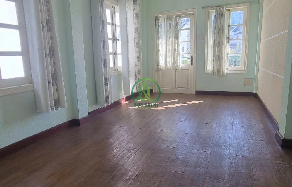 BÁN BIỆT THỰ 2 MẶT HẺM ĐƯỜNG HÙNG VƯƠNG - P10 - ĐÀ LẠT