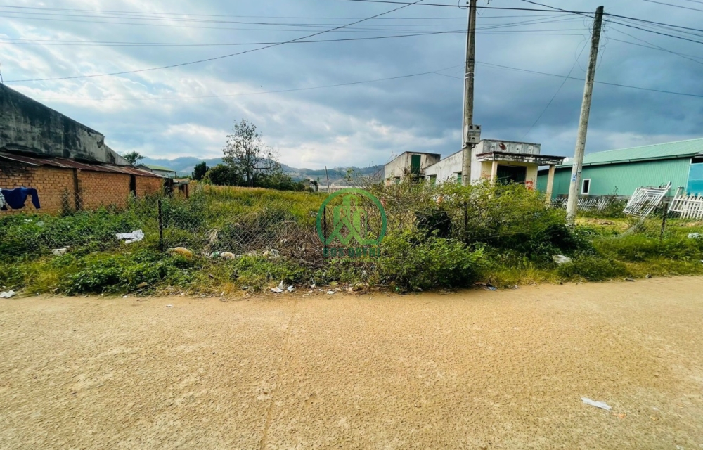 BÁN LÔ ĐẤT 1500M2 XÃ TÀ NUNG - ĐÀ LẠT.