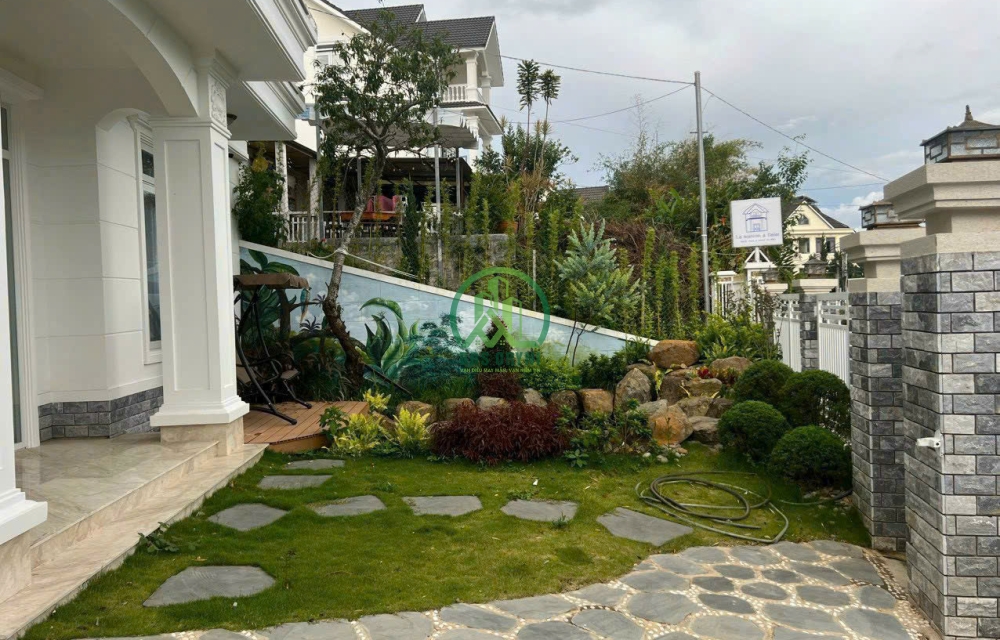 BÁN BIỆT THỰ CAO CẤP ĐƯỜNG TRẦN QUANG KHẢI - P8 - ĐÀ LẠT.