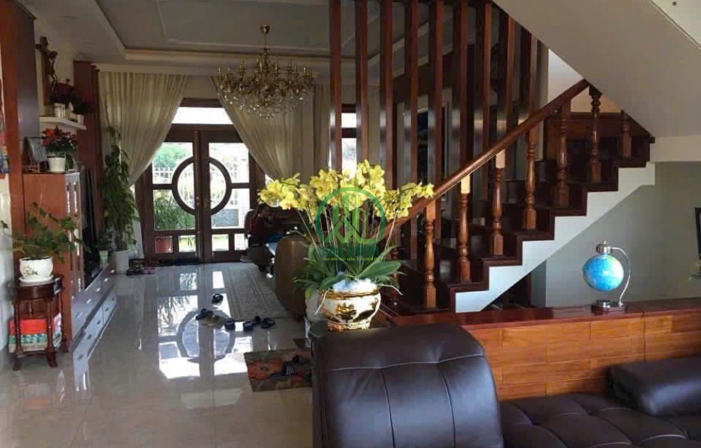 CẦN BÁN CĂN BIỆT THỰ VIEW SIÊU ĐẸP NẰM GIỮA TRUNG TÂM NGAY ĐẦU ĐƯỜNG ĐẶNG THÁI THÂN