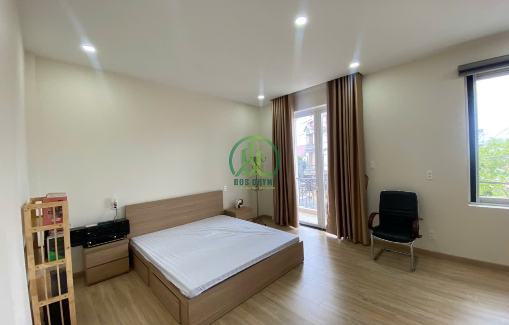 CẦN BÁN BIỆT THỰ ĐƯỜNG CÔ GIANG - P9 - ĐÀ LẠT