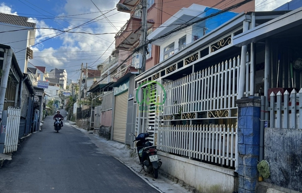 BÁN NHÀ CẤP 4 ĐƯỜNG NGÔ THÌ NHẬM- P4- ĐÀ LẠT