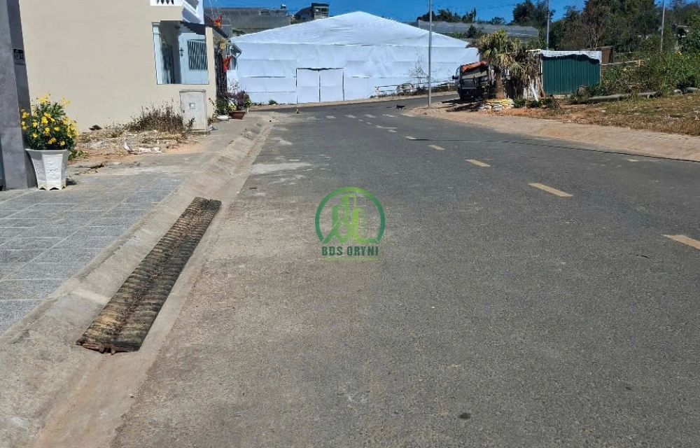 CẦN BÁN ĐẤT LIÊN KẾ  KHU LIÊN HIỆP THỂ THAO- P7- TP.ĐÀ LẠT