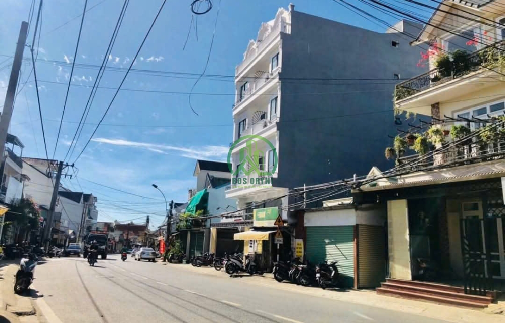 CẦN BÁN ĐẤT TẶNG NHÀ MẶT TIỀN ĐƯỜNG NGÔ QUYỀN - P6 - ĐÀ LẠT 