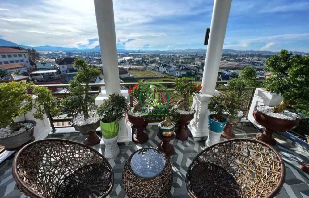 BÁN NHÀ SỔ RIÊNG XÂY DỰNG P8 - ĐÀ LẠT