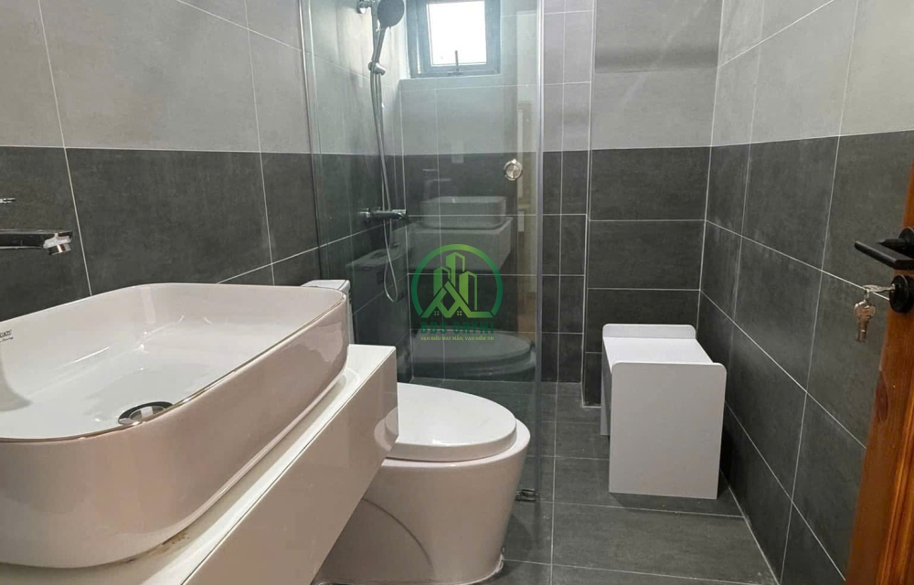 CẦN BÁN 2 CĂN NHÀ MỚI HOÀN THIỆN ĐƯỜNG HẺM NGUYỄN CÔNG TRỨ - P2 - ĐÀ LẠT