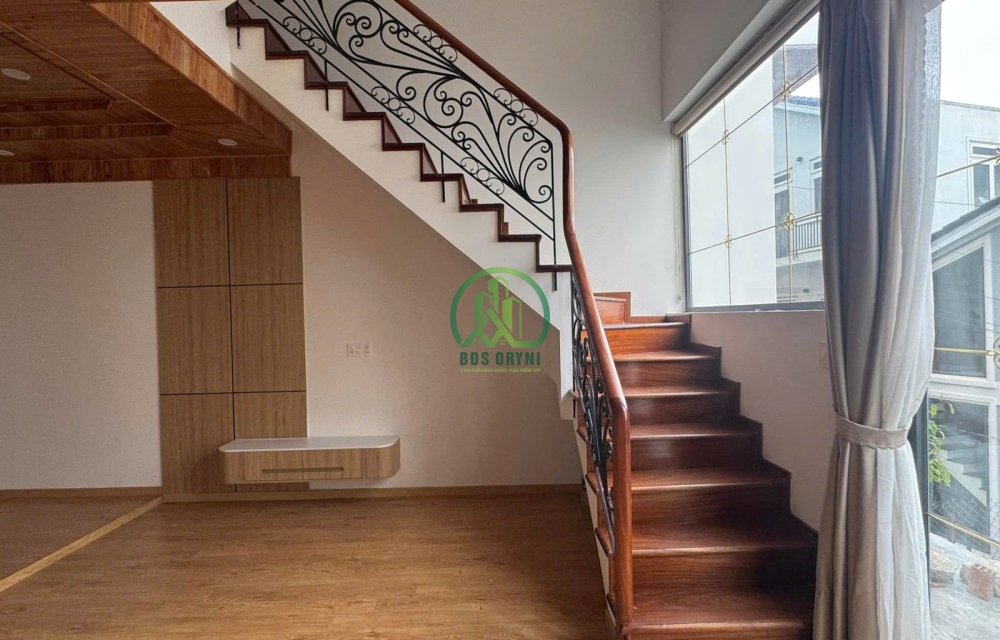 CẦN BÁN 2 CĂN NHÀ MỚI HOÀN THIỆN ĐƯỜNG HẺM NGUYỄN CÔNG TRỨ - P2 - ĐÀ LẠT