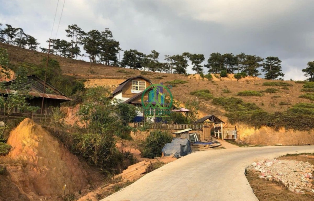CẦN BÁN LÔ ĐẤT 2 MẶT TIỀN KQH MĂNG LIN- P7- ĐÀ LẠT 