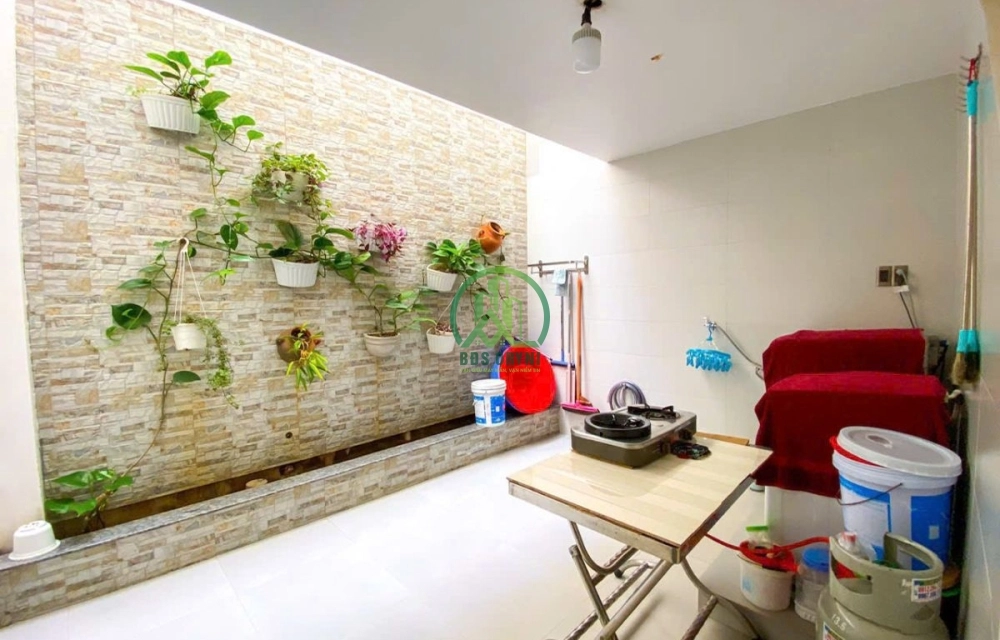 BÁN HOẶC CHO THUÊ KHÁCH SẠN MẶT TIỀN ĐƯỜNG YERSIN - P10 - TP. ĐÀ LẠT