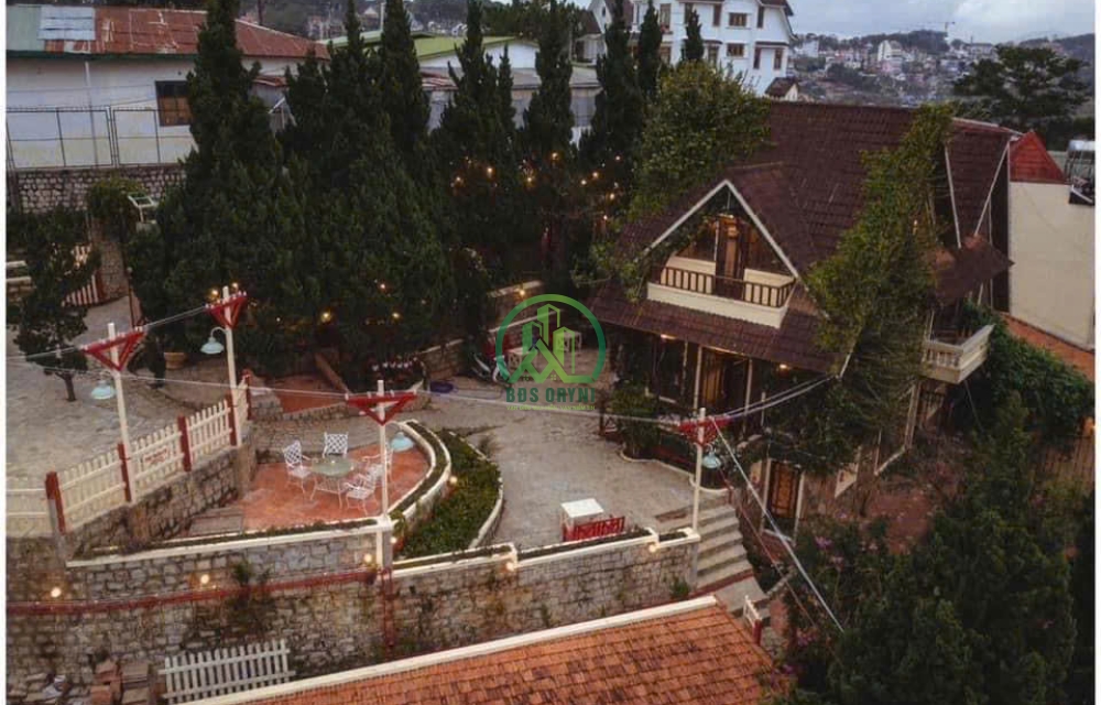 CẦN BÁN KHÁCH SẠN CỔ 2 MẶT TIỀN ĐƯỜNG ĐẶNG THÁI THÂN - P3 - ĐÀ LẠT