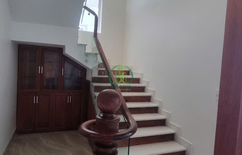 CẦN BÁN VILLA ĐẸP TẠI KHU QUY HOẠCH THANH THANH - ĐỨC TRONG - LÂM ĐỒNG