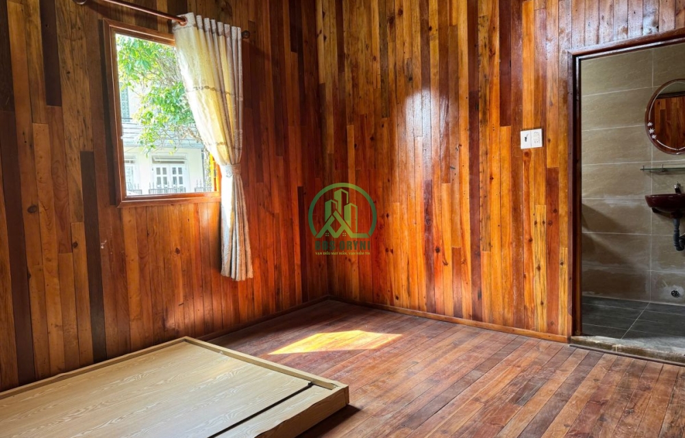 CẦN BÁN 2 CĂN NHÀ ĐẸP FULL GỖ ĐƯỜNG ĐÀO DUY TỪ - P4 - ĐÀ LẠT