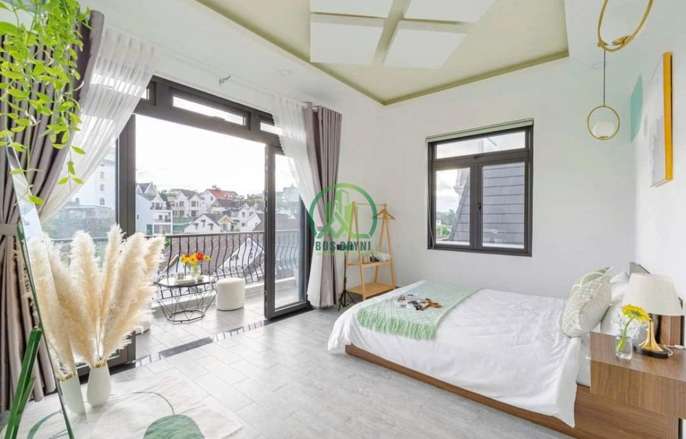 CẦN BÁN KHÁCH SẠN ĐẸP 2 MẶT TIỀN TẠI KQH PHẠM HỒNG THÁI - P10 - ĐÀ LẠT