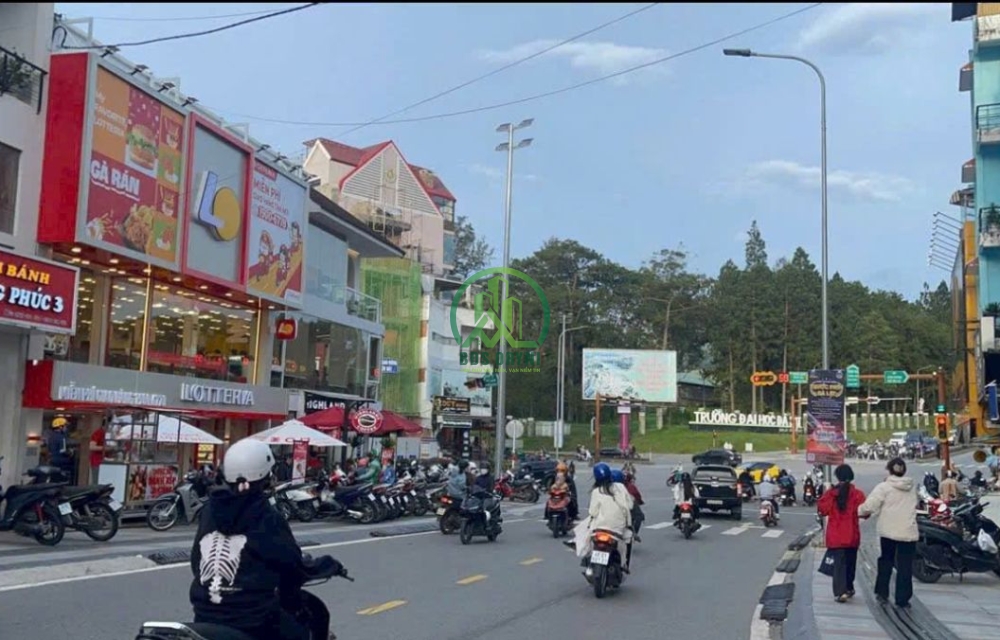 CẦN BÁN NHÀ ĐẤT 2 MẶT TIỀN ĐƯỜNG BÙI THỊ XUÂN - P2 - ĐÀ LẠT