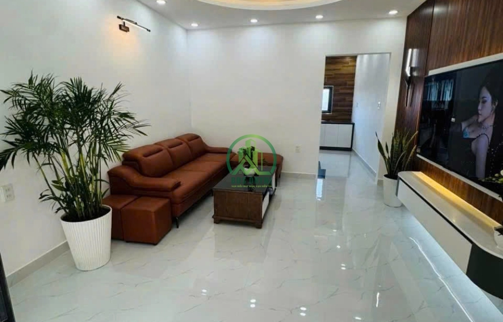 CẦN BÁN NHÀ ĐẸP ĐƯỜNG HUYỀN TRÂN CÔNG CHÚA - P5 - ĐÀ LẠT