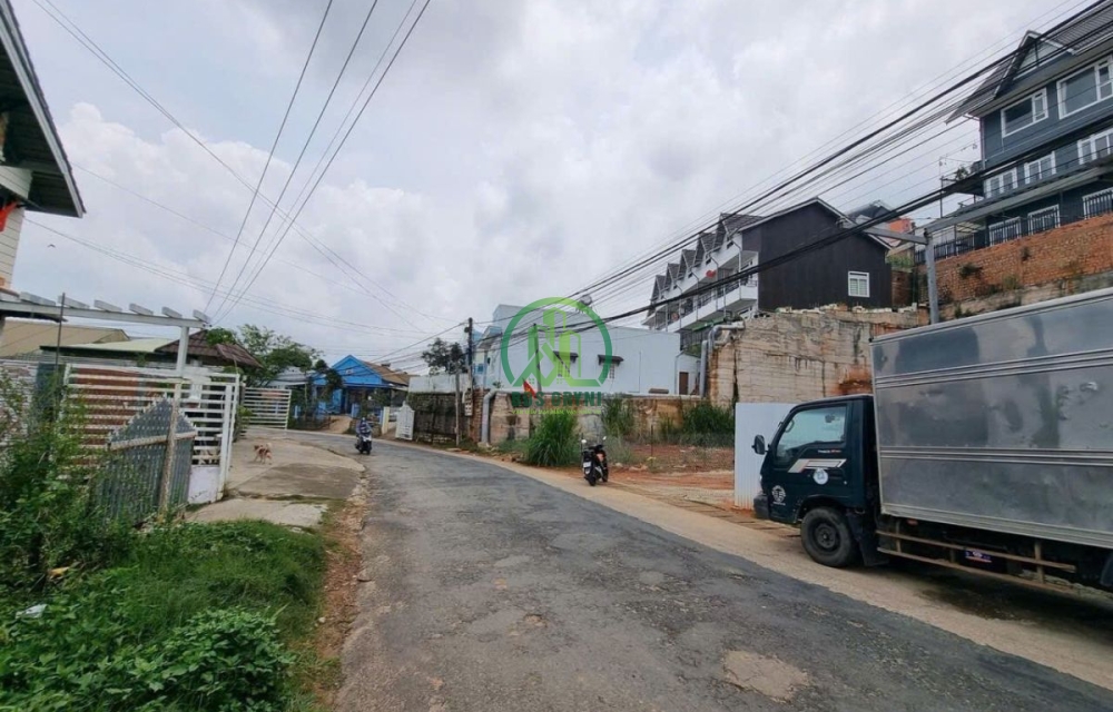 HẠ GIÁ CẦN BÁN GẤP ĐẤT MẶT TIỀN ĐƯỜNG CAO THẮNG- P7- ĐÀ LẠT 