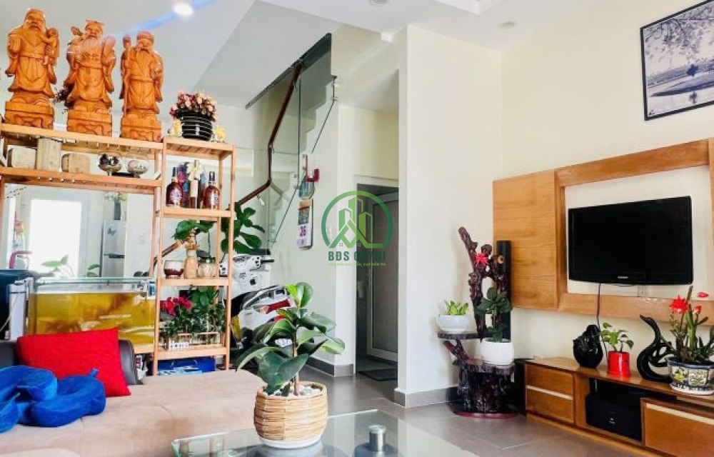 CẦN BÁN NHÀ MẶT TIỀN ĐƯỜNG KQH TRẦN ANH TÔNG - PHƯỜNG 8- TP.ĐÀ LẠT 5,5 TỶ 