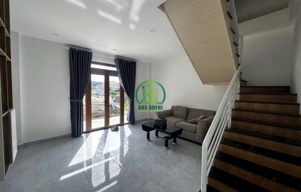 CẦN BÁN NHÀ ĐẸP XÂY KIÊN CỐ 2 MẶT ĐƯỜNG NGÔ THÌ SỸ - P4 - ĐÀ LẠT