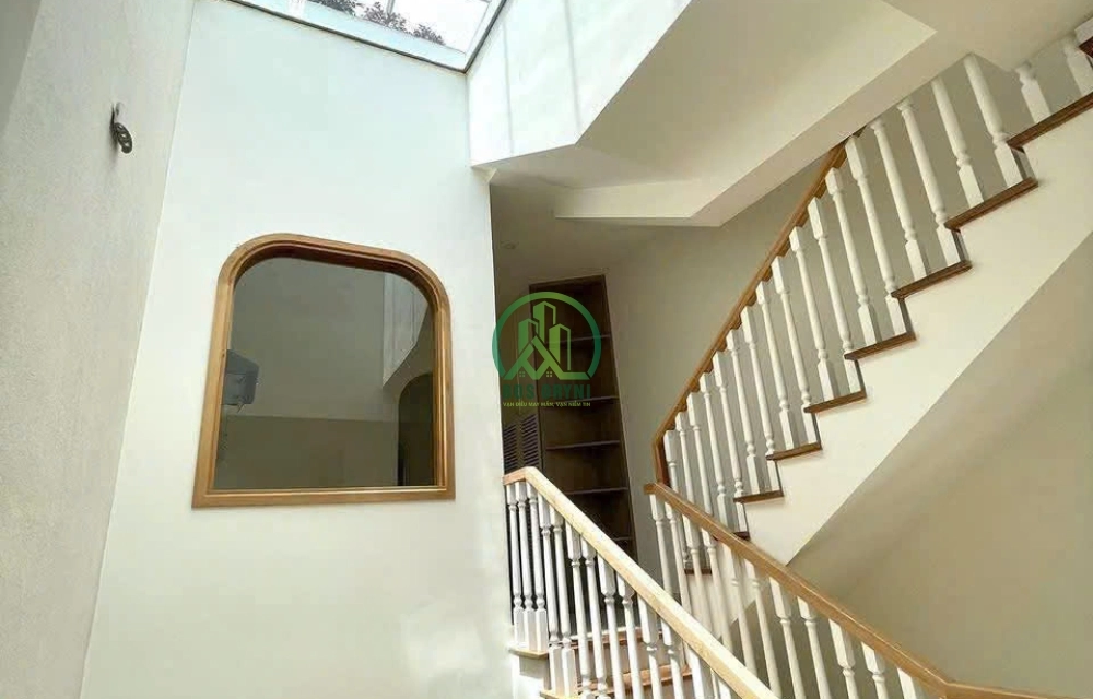 BÁN NHÀ MẶT TIỀN ĐOÀN THỊ ĐIỂM P4 ĐÀ LẠT - KINH DOANH LỢI NHUẬN CAO, GIẤY PHÉP KINH DOANH ĐẦY ĐỦ 16 TỶ 