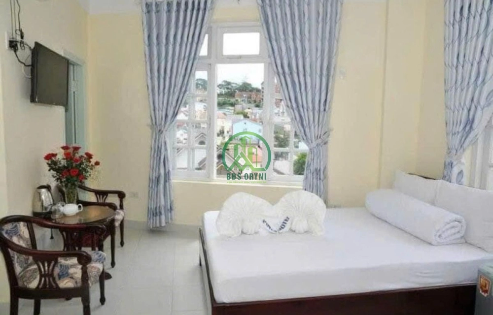 CẦN BÁN KHÁCH SẠN MẶT TIỀN ĐƯỜNG HẢI THƯỢNG, PHƯỜNG 5, TP. ĐÀ LẠT