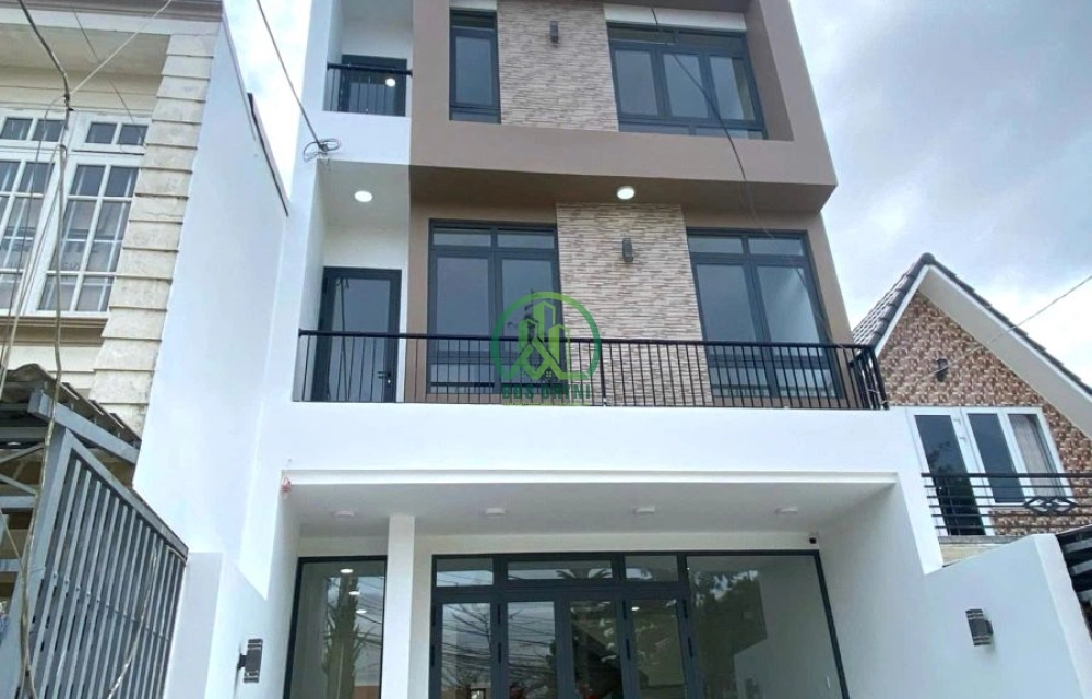 CẦN BÁN CĂN NHÀ ĐẸP TẠI PHƯỜNG 8 - ĐÀ LẠT