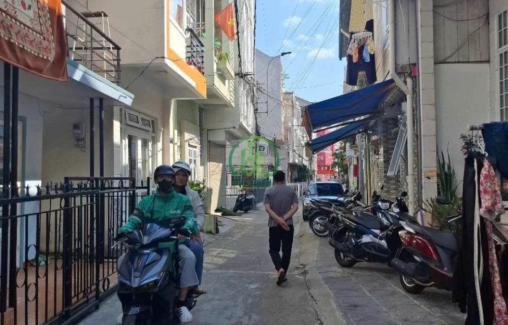 CẦN BÁN NHÀ HẺM Ô TÔ PHAN ĐÌNH PHÙNG-P2-ĐÀ LẠT