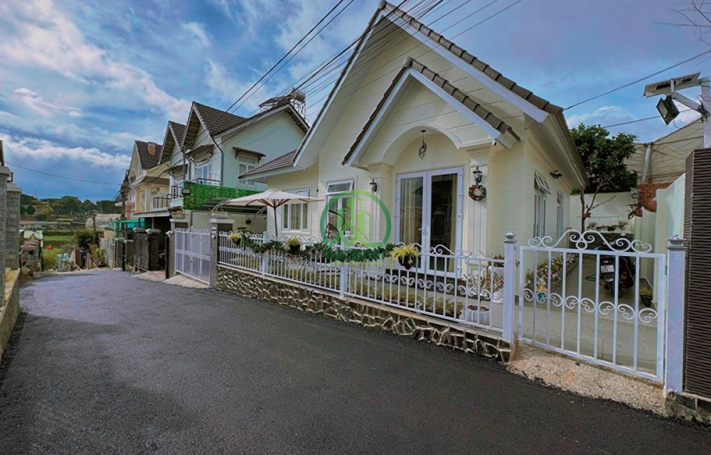 HẠ GIÁ BÁN VILLA SÂN VƯỜN. GẦN THUNG LŨNG TÌNH YÊU- P8- TP ĐÀ LẠT