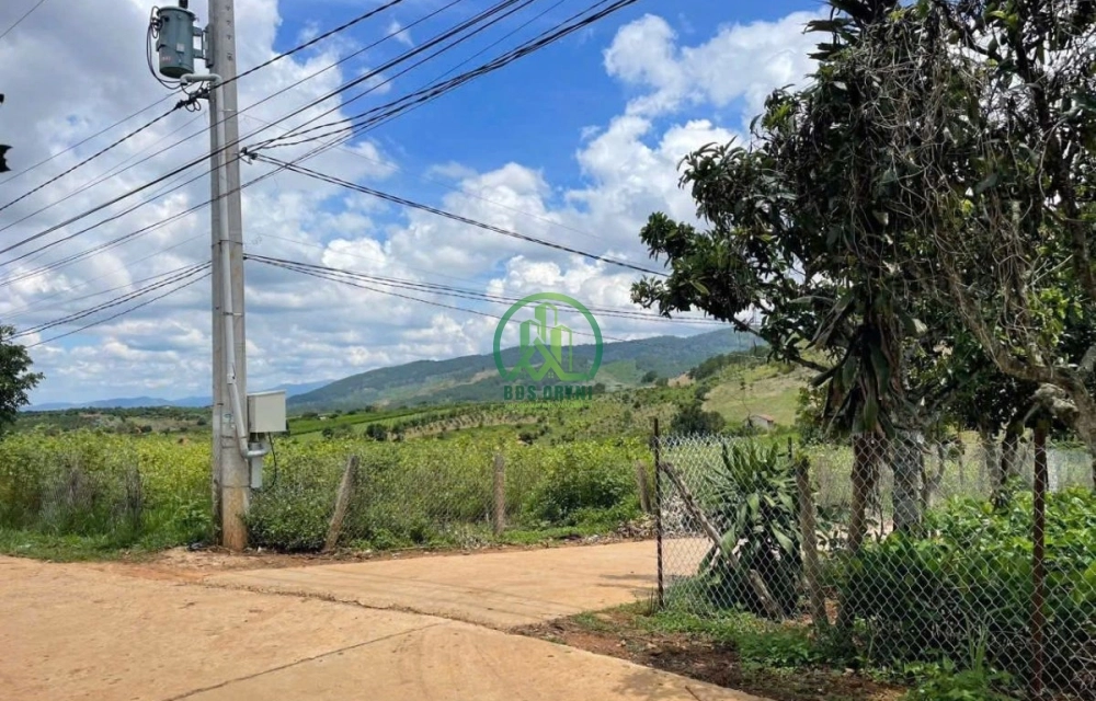 CẦN BÁN NHÀ ĐẤT XÃ MÊ LINH - LÂM HÀ - LÂM ĐỒNG