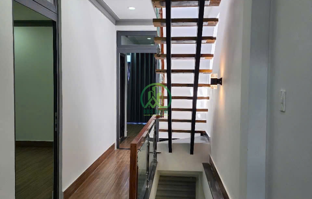 CẦN BÁN GẤP CĂN NHÀ MỚI XÂY TẠI PHƯỜNG 9 - ĐÀ LẠT