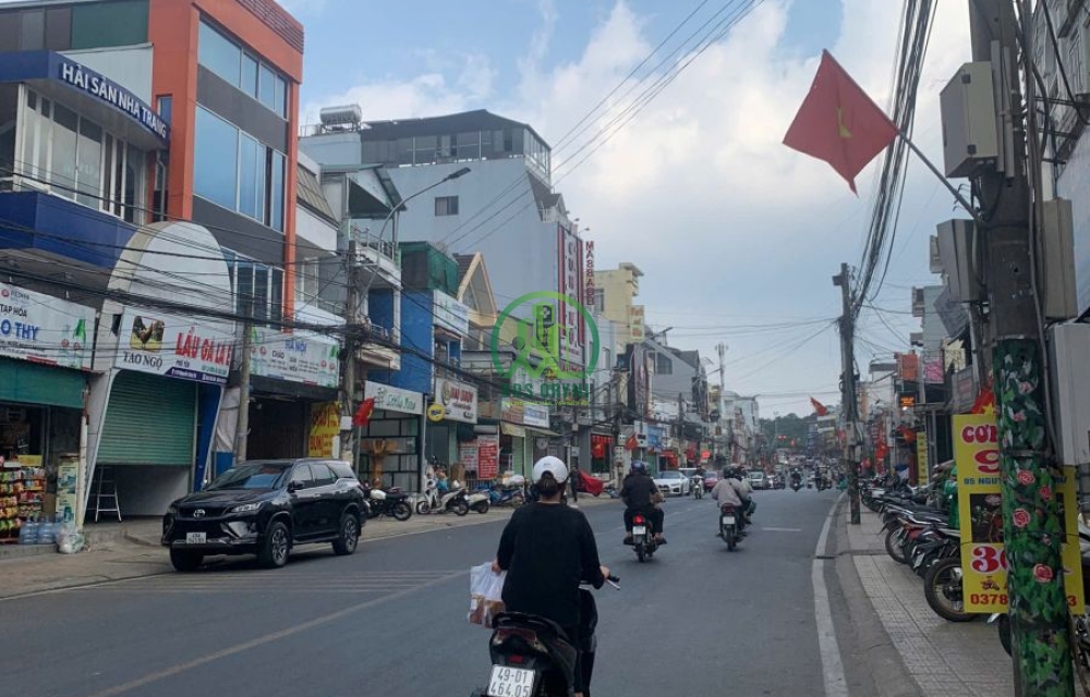 CẦN TIỀN BÁN GẤP ĐẤT TẶNG NHÀ MẶT TIỀN NGUYỄN CÔNG TRỨ, P8, ĐÀ LẠT 🍀Giá: 23 tỷ 