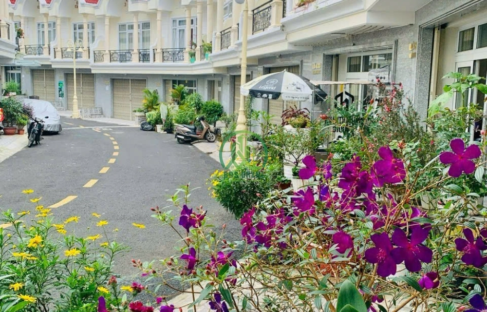 CẦN BÁN NHÀ ĐÃ HOÀN CÔNG KHU GOLDEN HILL - P3 - ĐÀ LẠT