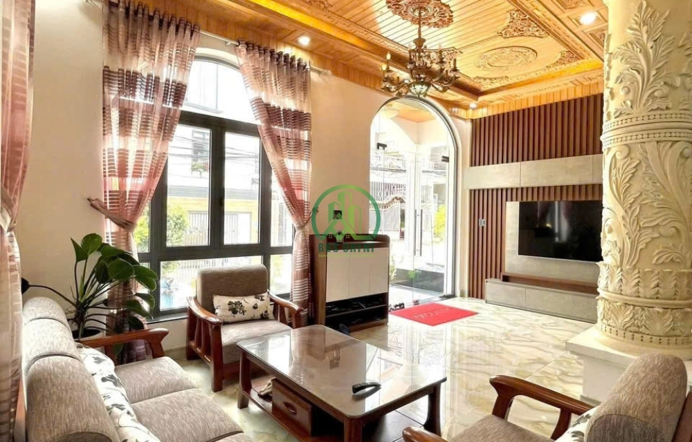 BÁN VILLA SIÊU ĐẸP – VỊ TRÍ TRUNG TÂM ĐƯỜNG PHÙ ĐỔNG THIÊN VƯƠNG 